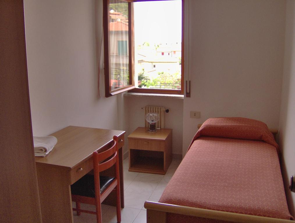 Hotel Svizzero Санджинето Номер фото