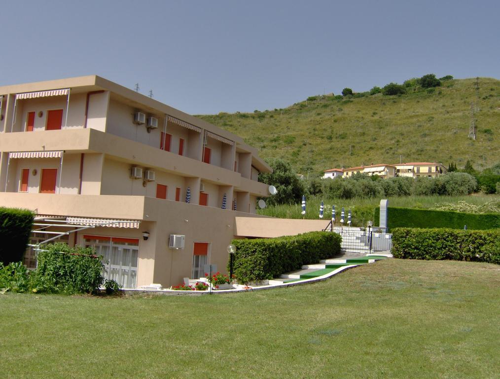 Hotel Svizzero Санджинето Экстерьер фото